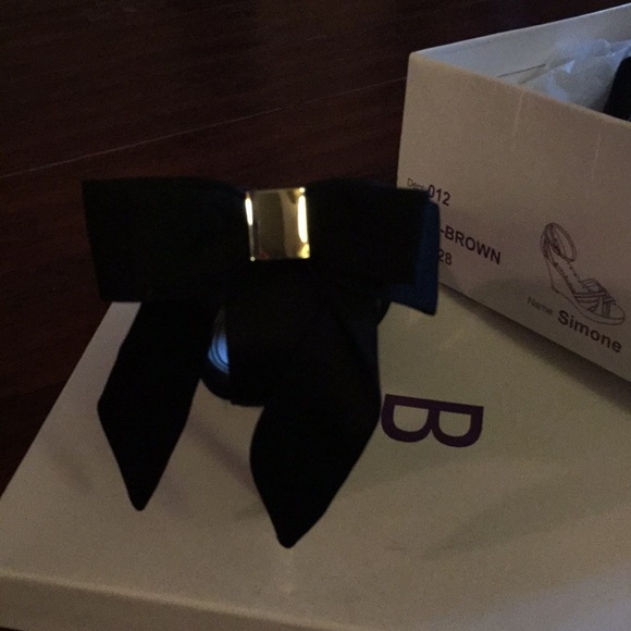 Beautiful satin Sexy heels 👠 - Picture 2 of 3